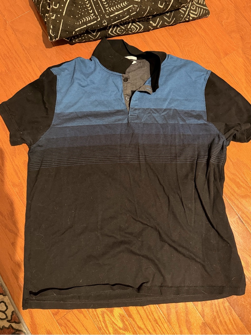 2 Men's calvin Klein Polo Shirts
